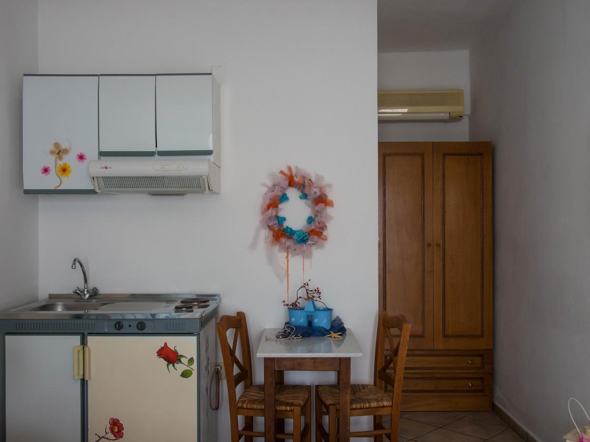 Manos Apartments Mégas Yialós-Nítes Kültér fotó