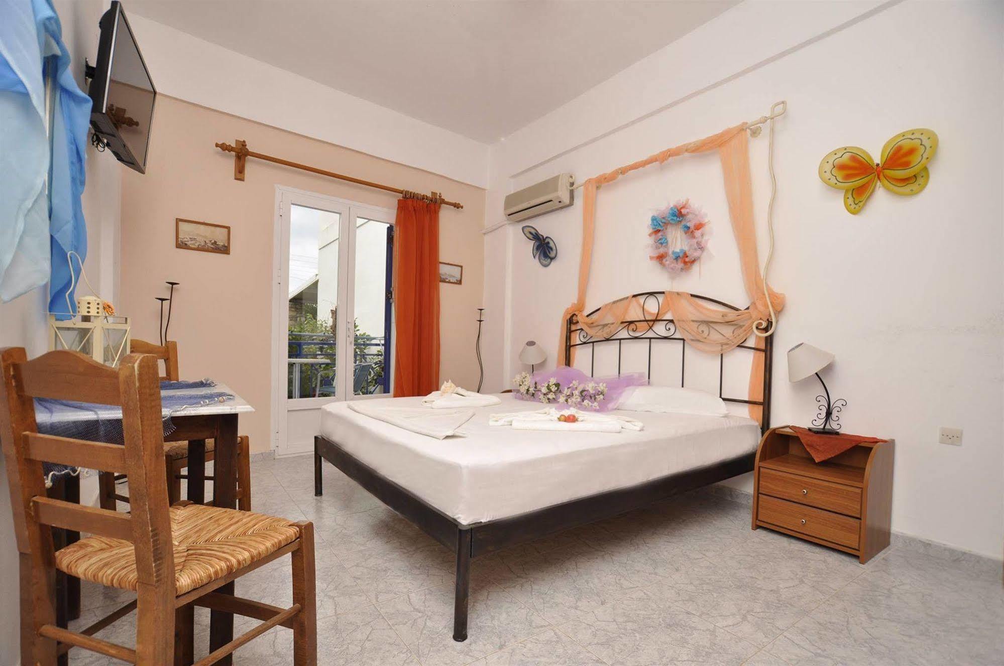 Manos Apartments Mégas Yialós-Nítes Kültér fotó