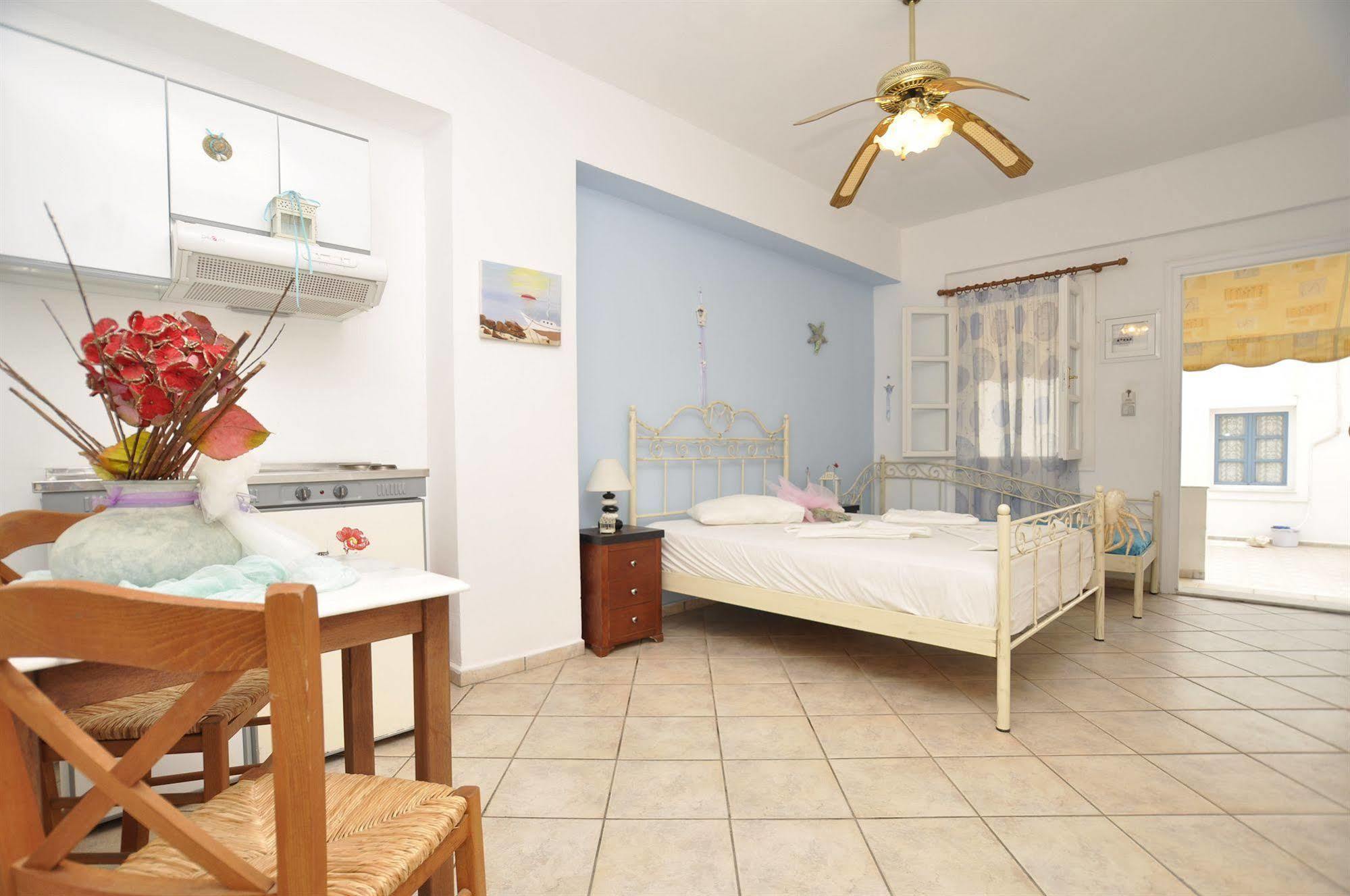 Manos Apartments Mégas Yialós-Nítes Kültér fotó