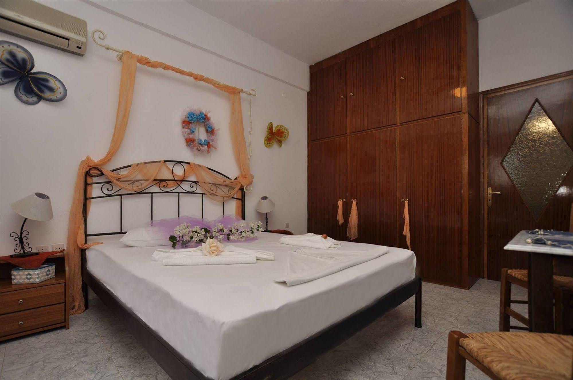 Manos Apartments Mégas Yialós-Nítes Kültér fotó